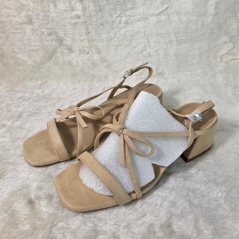 Journee Collection Amity Sandal Beige Strappy Bow Block Heel Womens 7 New